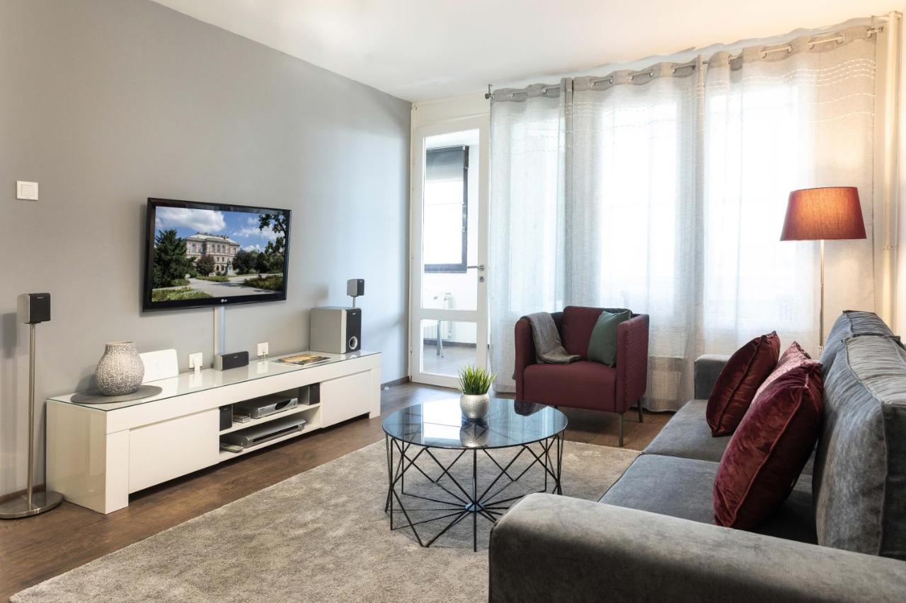 Modern Apartment Near Faculty Of El Engineering 자그레브 외부 사진
